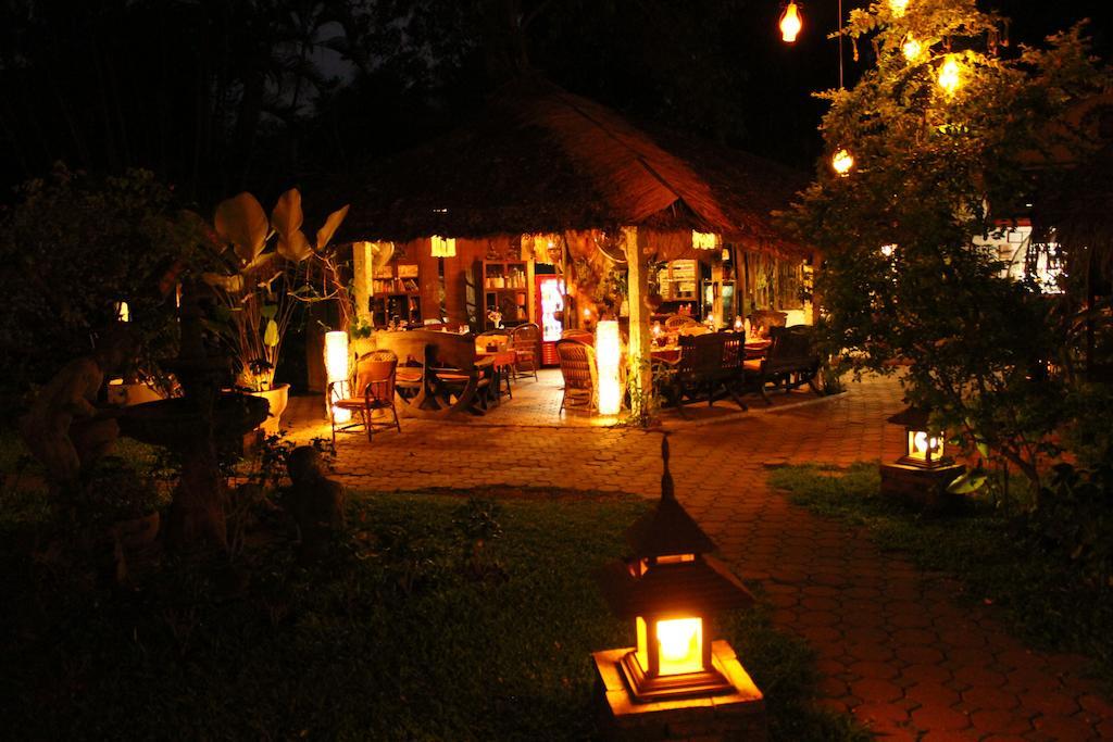 Hotel Secret Garden Chiangmai San Kamphaeng Esterno foto
