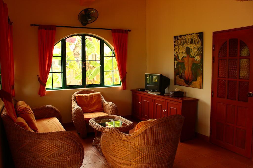 Hotel Secret Garden Chiangmai San Kamphaeng Esterno foto