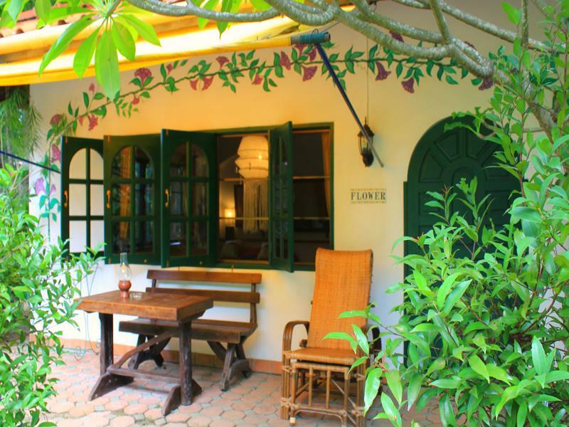 Hotel Secret Garden Chiangmai San Kamphaeng Esterno foto